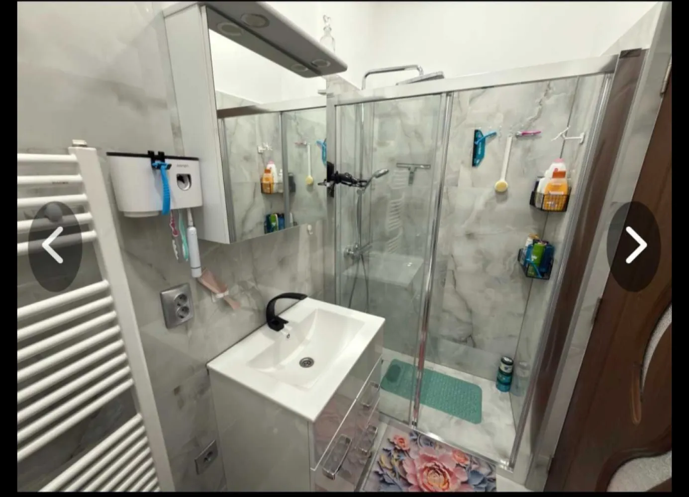 BRASADAS vinde ap 2 cam 40 mp. in zona CENTRALA la etajul 1.