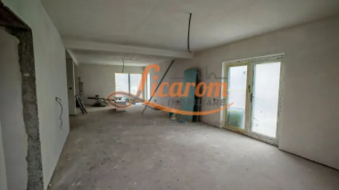 Vila LUX Parter+Etaj(stil mediteranean) in Sanpetru Calea Harmanului