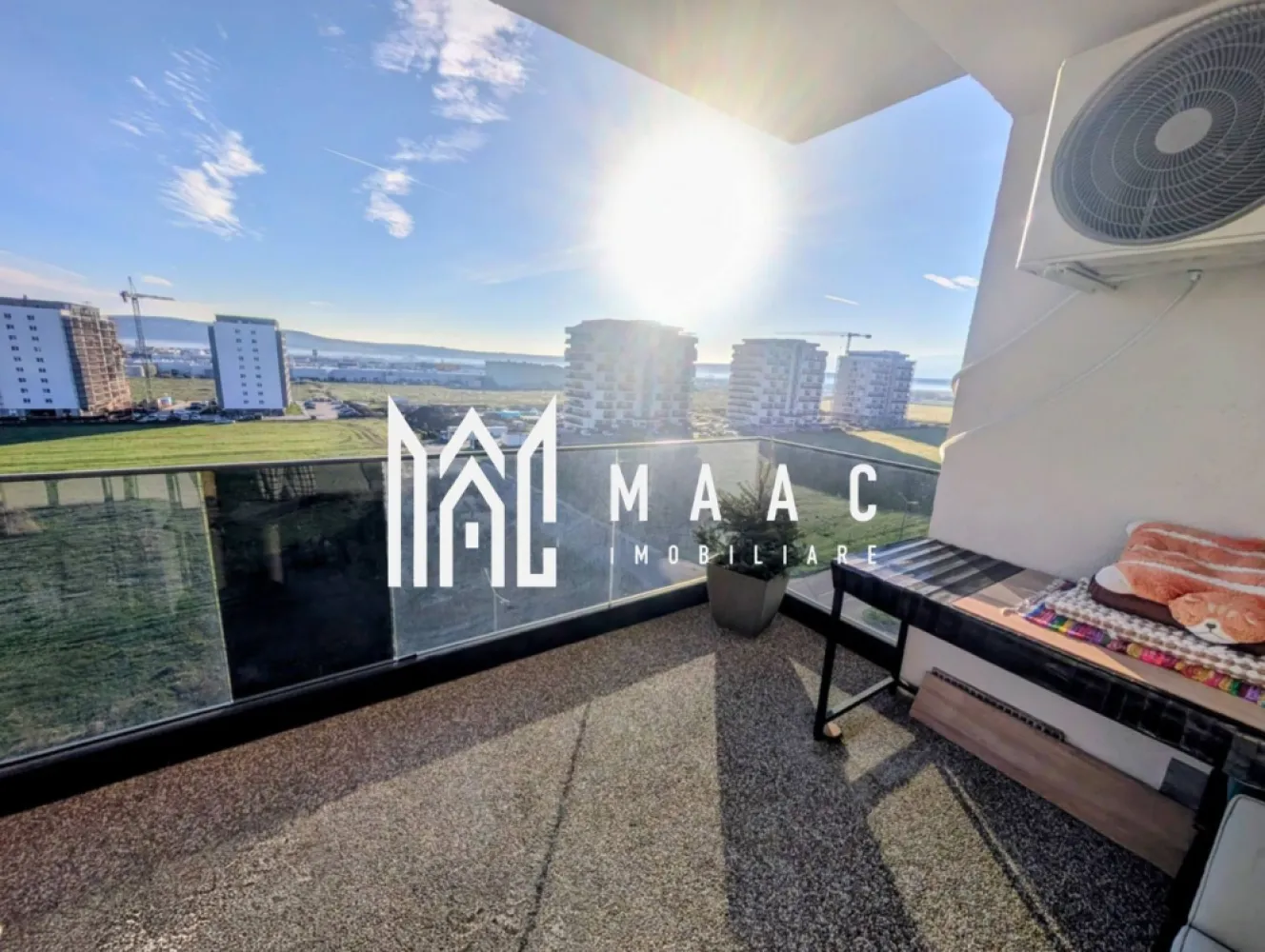 Apartament 3 camere | Balcon | Lift | Parcare | Prelungirea Mihai Viteazul