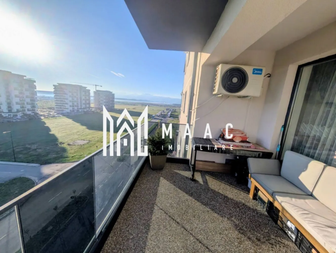 Apartament 3 camere | Balcon | Lift | Parcare | Prelungirea Mihai Viteazul