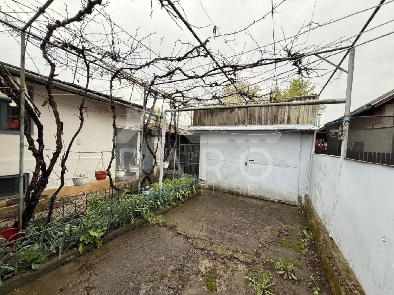 Vand casa in Sancraiu de Mures , situat in Sancraiu de Mures