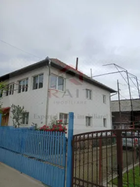 Casa de Vanzare Oestii-Arges