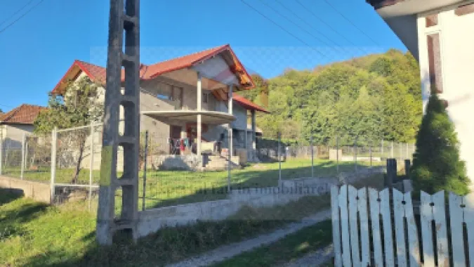 Casa de Vanzare Corbeni- Oestii- Arges