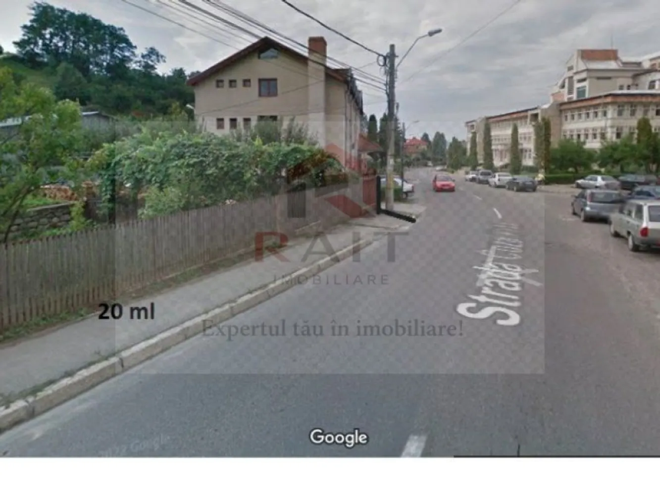 Teren Intravilan Curtea de Arges - Teren intravilan cu acces la strada Cuza Voda si Ghioceilor, constructie pe teren, pret usor negociabil. zona centrala. Pretabil construcții cabinet medical. "Construieste-ti casa de vis in inima orasului!". }}