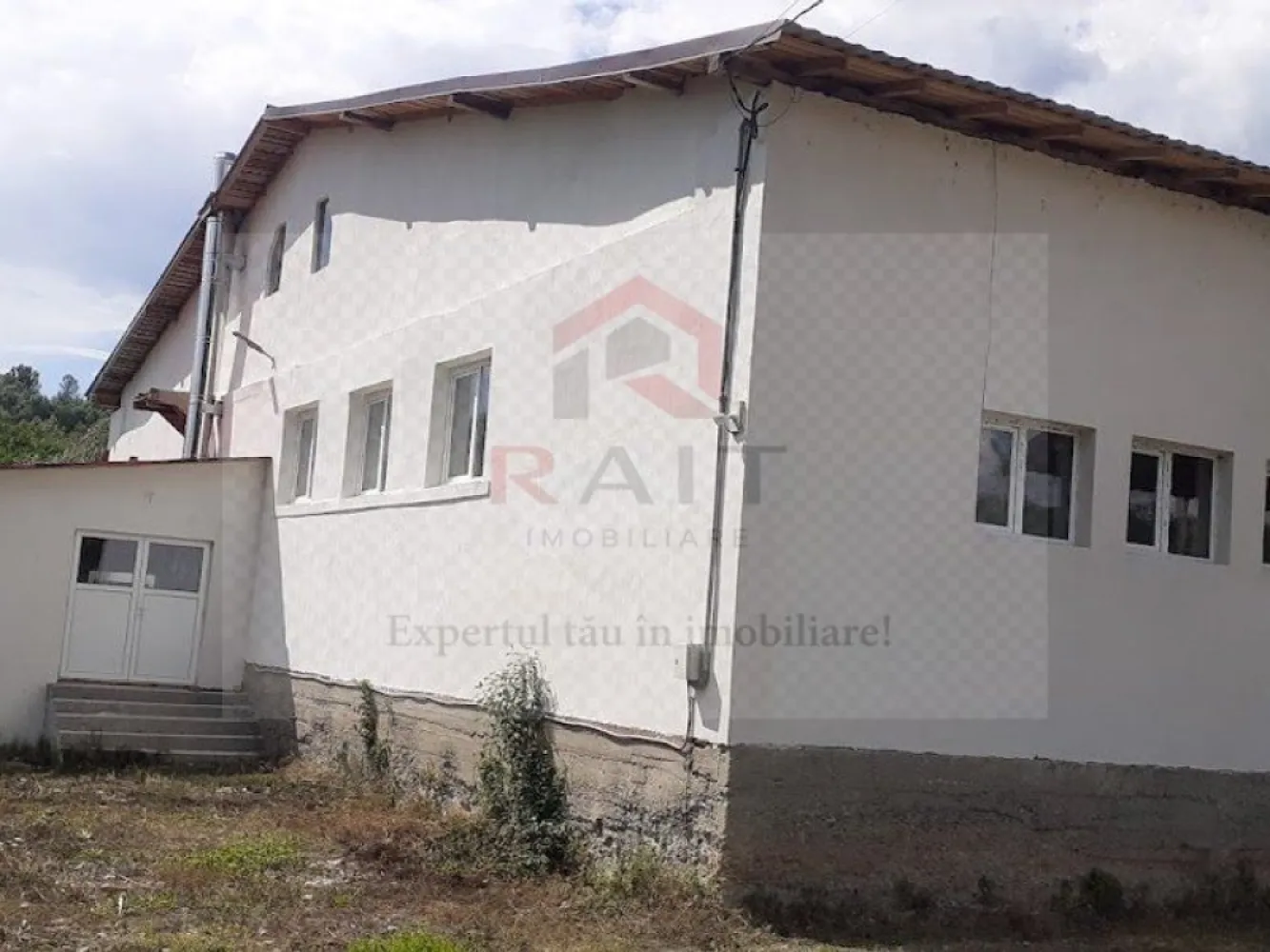 Hala de Inchiriat Godeni Arges