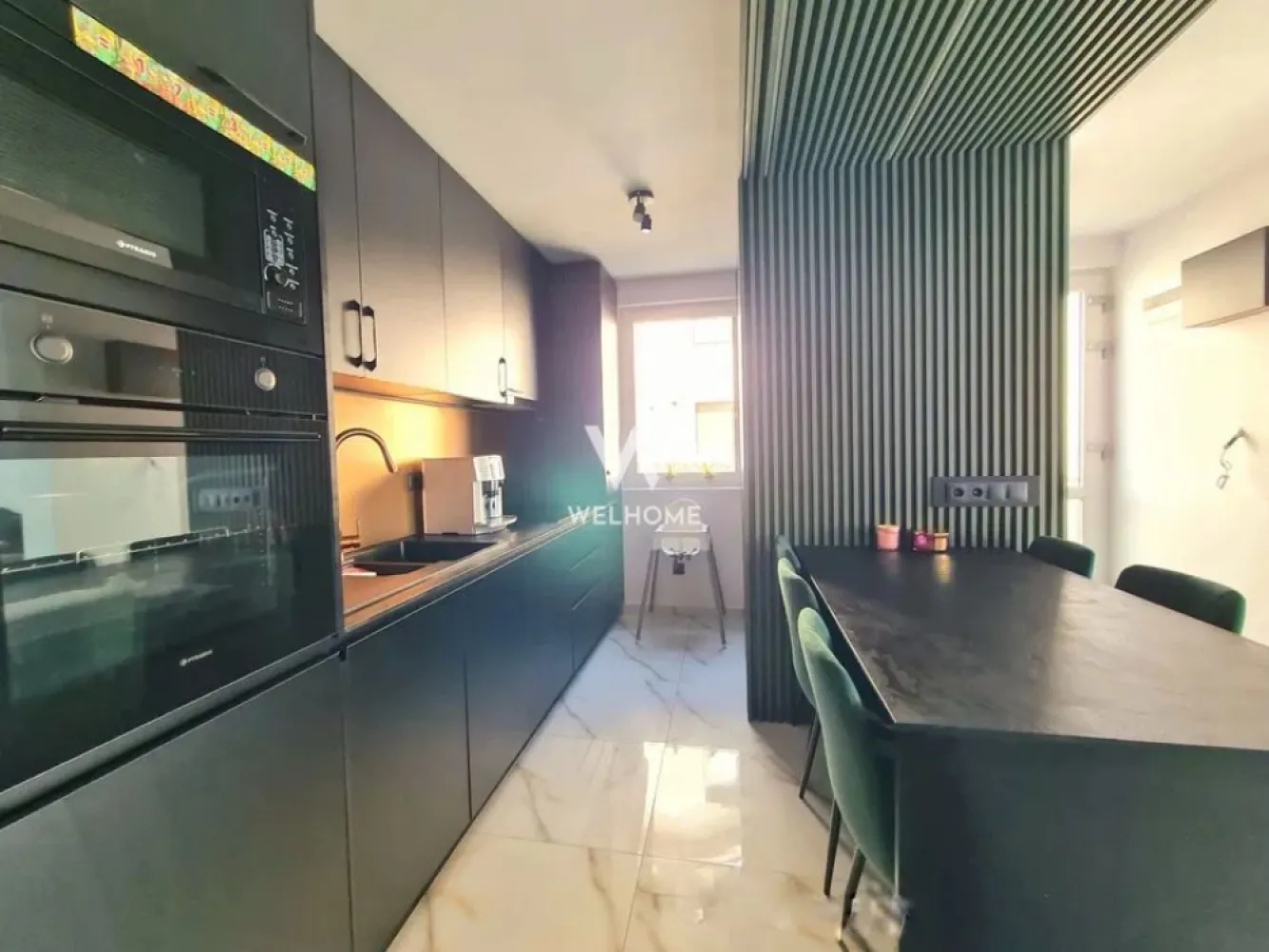 Casă modernă 4 camere, complet mobilată și utilată – Calea Cisnădiei - Vă propunem spre vânzare o casă modernă, complet mobilată și utilată, situată pe Calea Cisnădiei, într-o zonă în plină dezvoltare, ideală pentru locuit. Imobilul are o suprafață utilă de 116 mp si compartimentare bine gandita si practica: Parter: living open-space cu bucătărie si baie Etaj 1: 2 dormitoare, dressing si baie Etaj 2: cameră spațioasă, ideală pentru depozitare sau amenajarea unui al treilea dormitor / birou Casa este dotată cu pompă de căldură Wolf și beneficiază de încălzire în pardoseală, oferind un confort termic ridicat și eficiență energetică. Se vinde complet mobilată și utilată, fiind pregătită pentru mutare imediată. Toate instalațiile sunt pe bază de energie electrică. Preț: 225.000 € (negociabil) O alegere ideală pentru cei care caută o locuință modernă, confortabilă și gata de locuit. Telefon: 0756 094 405 }}