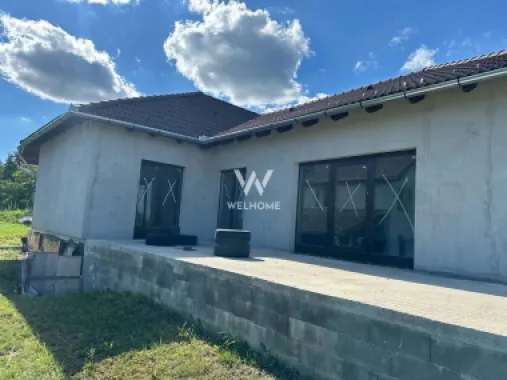 Casă spațioasă de vânzare în Daia Nouă – teren 810 mp