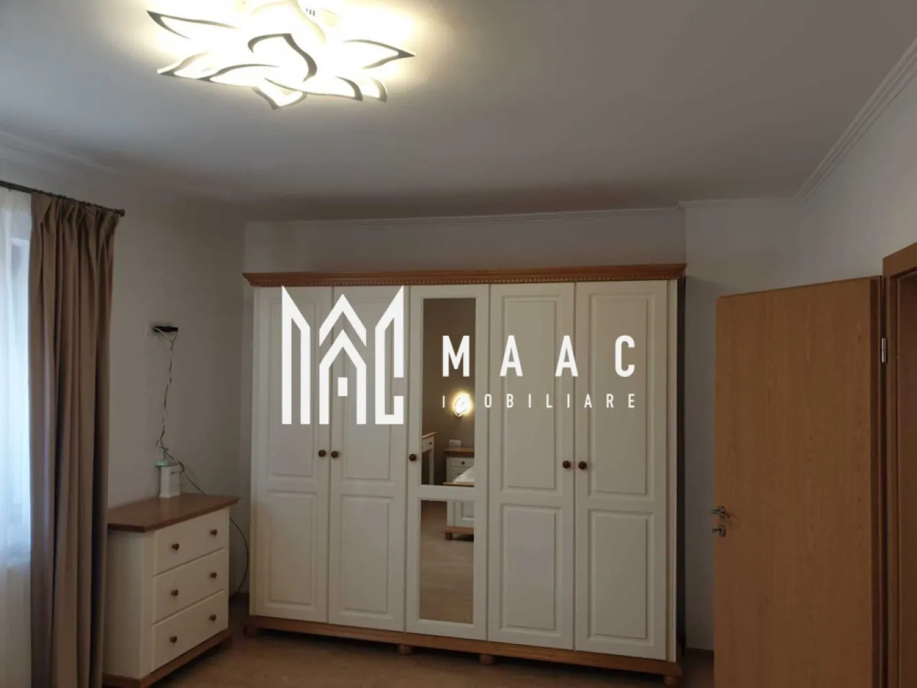 Apartament | 100 MPU | zona parcul Sub Arini