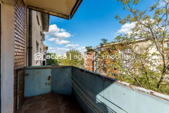 Apartament 3 camere Micalaca 300. Vedere superbă spre Mureș