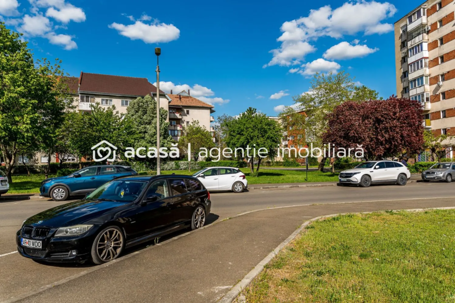 Apartament 3 camere Micalaca 300. Vedere superbă spre Mureș