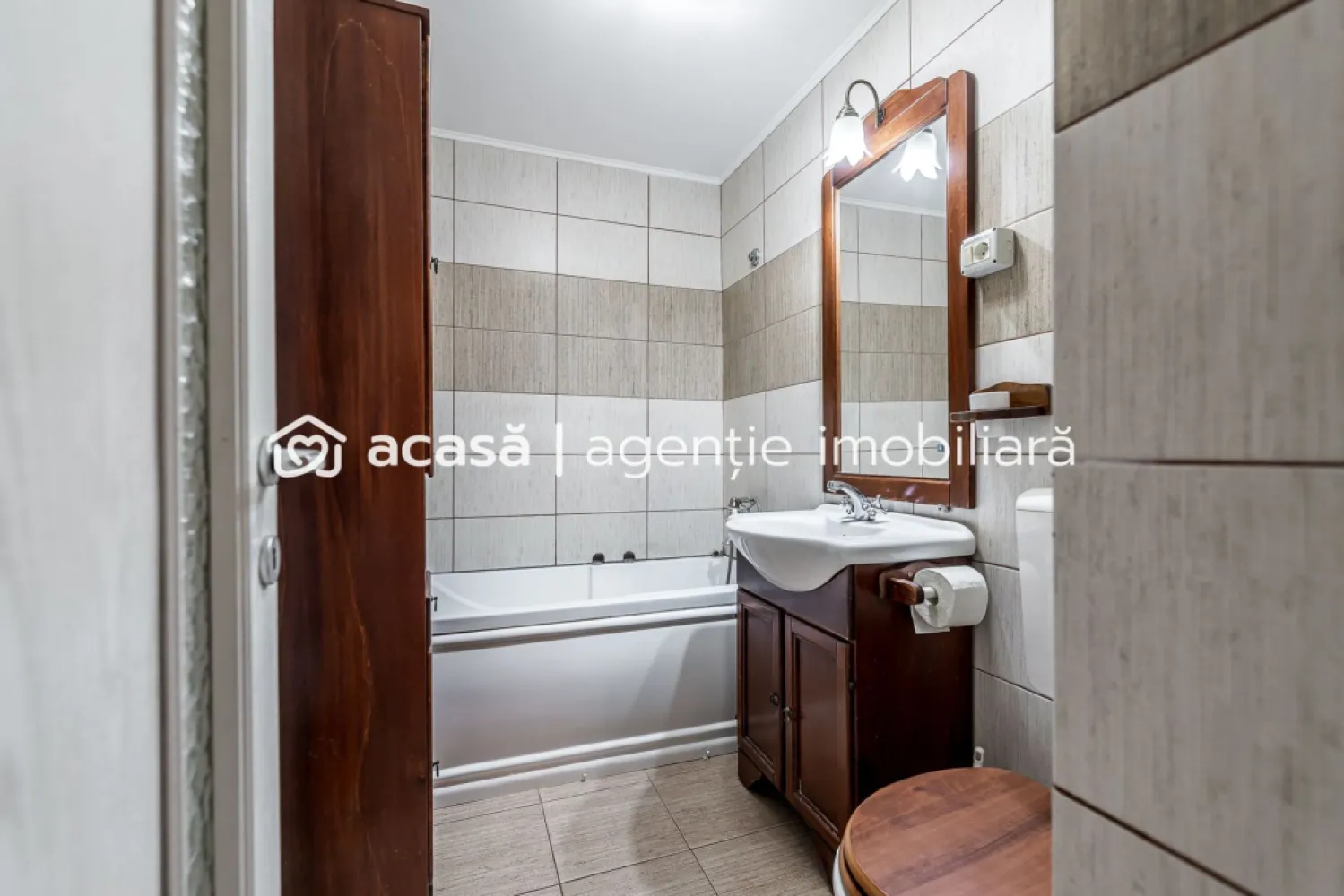 Apartament 3 camere Micalaca 300. Vedere superbă spre Mureș