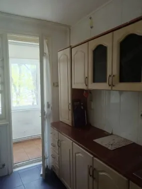 De inchiriat aparatament cu 2 camere, ultracentral , 400 euro