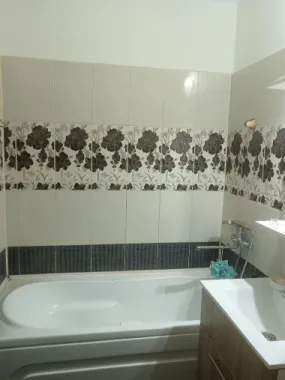 De inchiriat aparatament cu 2 camere, ultracentral , 400 euro