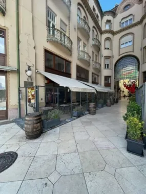 Chirie Ultra-central Oradea – spațiu HoReCa în Pasajul Vulturul Negru