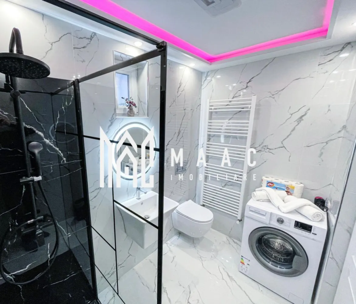 Apartament 1 camera | Etaj 1 | Renovat | Modern | Central - MAAC Imobiliare vă oferă spre închiriere un apartament cu o camera, complet mobilat și utilat, situat în zona Ultracentrala (la 2 minute de inima orasului - Piata Mare). Acest apartament decomandat este gândit pentru a oferi confort și funcționalitate într-un spațiu compact, dar foarte bine structurat. Bucătăria este complet echipată cu plită, cuptor, frigider și zona de dining. Baia este modernă, dotată cu cabină de duș, iar pentru confortul dumneavoastră, apartamentul mai include o mașină de spălat rufe. Mențiuni: Nu se acceptă animale de companie. Nu se accepta fumatul in interior. Disponibil imediat. Se percepe o garantie din cuantumul unei chirii luni. Termen de închiriere minim 1 an de zile. Pentru mai multe detalii sau pentru a programa o vizionare, va rugam specificati telefonic: CP3045083 }}