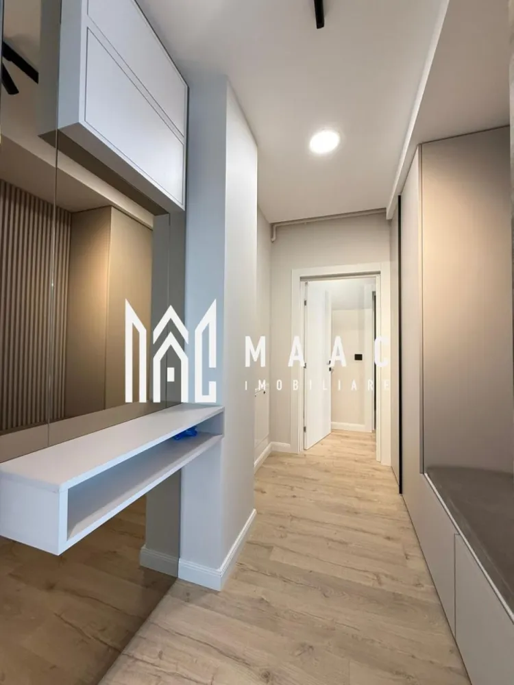 Apartament 3 camere nou | Garaj | Balcon | Boxa | Central