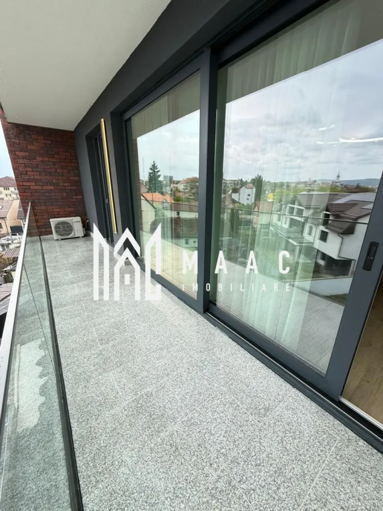Apartament 3 camere nou | Garaj | Balcon | Boxa | Central