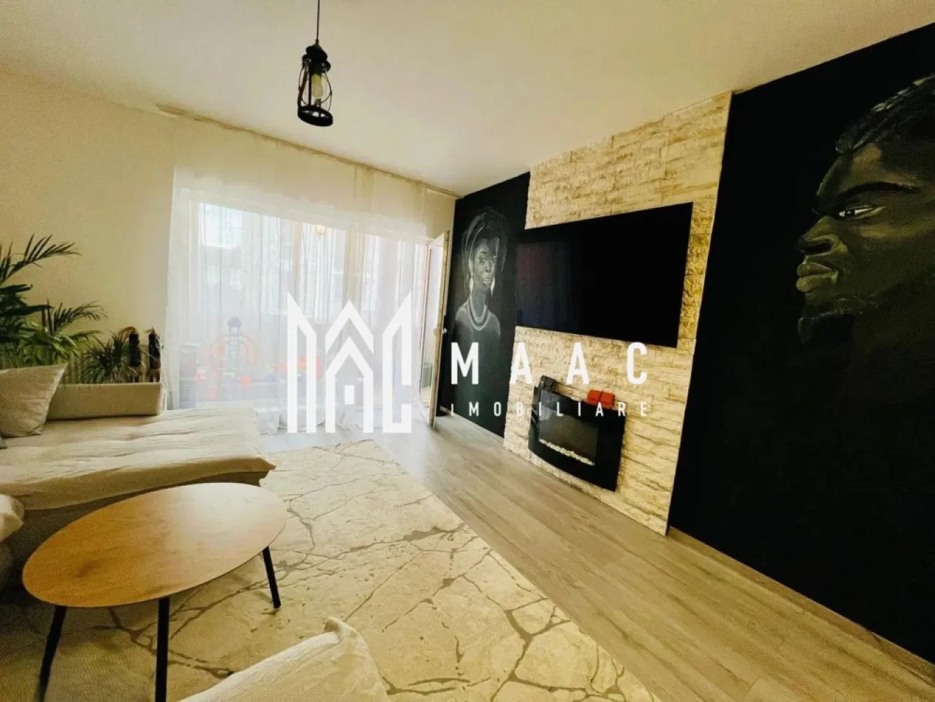 Apartament 3 camere | Terasa | 67 MPU | Parcare | Selimbar - MAAC Imobiliare vă prezintă spre vânzare un apartament cu 3 camere, situat la parterul unui imobil cu regim redus de înălțime, în Șelimbăr. Caracteristici: Apartament cu 3 camere, ideal pentru familie sau investiție. Suprafață utilă de 67 mp. Situat la parter într-un imobil cu 2 etaje. Balcon de 14 mp. Două locuri de parcare incluse. Locuința se vinde complet mobilată și utilată. Compartimentare:: Hol de acces. Living luminos. Bucătărie separată. 2 dormitoare. Baie dotată cu cadă și geam de aerisire. Balcon mare. Dotări și confort: Centrală termică proprie. Încălzire prin calorifere. Spațiu bine compartimentat și luminos. Mobilier și electrocasnice incluse, fără necesitatea unor investiții suplimentare. Avantaje locație Zonă liniștită, în plină dezvoltare. Aproape de magazine, mijloace de transport și alte facilități. Pentru mai multe detalii precizati telefonic ca ati vazut anuntul cu ID: CP2984628 }}