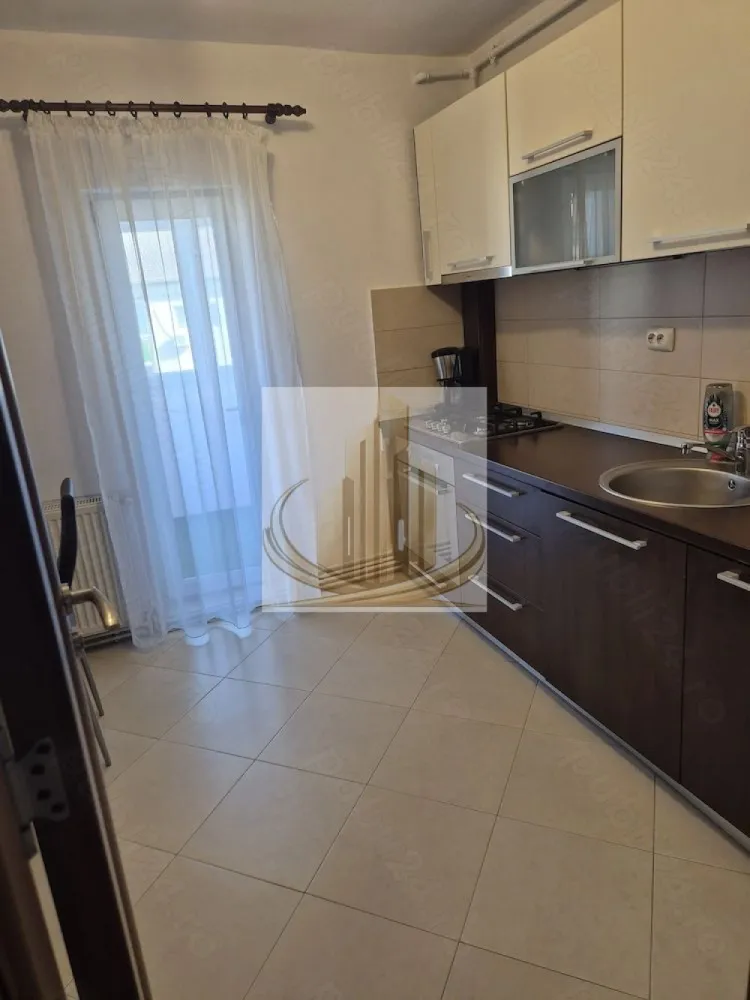 🏡Apartament 2camere, decomandat, 60 mp - 🏡 Apartament 2 camere de închiriat – Zona Girocului Se închiriază apartament cu 2 camere, confortabil și primitor, ideal pentru o persoană sau un cuplu. ✔ Apartament decomandat ✔ Suprafață generoasă de 60 mp ✔ 2 balcoane (orientări diferite – lumină naturală pe tot parcursul zilei) ✔ Complet mobilat și utilat ✔ Centrală proprie + aer condiționat ✔ Renovat recent 📍 Situat într-o zonă foarte bună și liniștită, în apropiere de Biserica Martirilor, la etajul 4 din 5. 🚗 În zonă sunt numeroase locuri de parcare. 🛒 Acces facil către principalele artere: Bd. Lidia și Str. Martirilor. 📌 În apropiere: Profi, Prospero, Lidl, Kaufland. 📅 Disponibil din: 01.05.2026 💶 Preț: 400 €/lună 📞 Pentru mai multe detalii sau vizionare, nu ezitați să mă contactați! }}