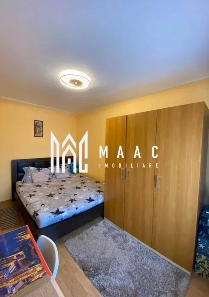 Apartament 2 camere | Renovat | Mobilat | Zona Korona - MAAC Imobiliare vă prezintă spre vânzare un apartament cu 2 camere, situat în zona Korona din Sibiu. Caracteristici: Apartament cu 2 camere. Suprafață utilă de 38 mp. Bloc izolat exterior, acoperit cu țiglă. Dispune de pod deasupra, oferind un plus de izolație și spațiu suplimentar. Încălzire prin centrală termică proprie. Compartimentare: Hol de acces. Living. Dormitor. Bucătărie separată. Baie. Dotări și îmbunătățiri: Apartamentul a fost renovat în anul 2020. Instalațiile electrice și sanitare au fost înlocuite complet. Locuință îngrijită, fără animale de companie și fără fumători. Mobilare și utilare: Se vinde complet mobilat și utilat, exact ca în fotografii. Gata de mutare imediată, fără investiții suplimentare. Avantaje locație Acces rapid către școli, grădinițe, magazine și centre comerciale. Pentru mai multe detalii precizati telefonic ca ati vazut anuntul cu ID: CP2987707 }}