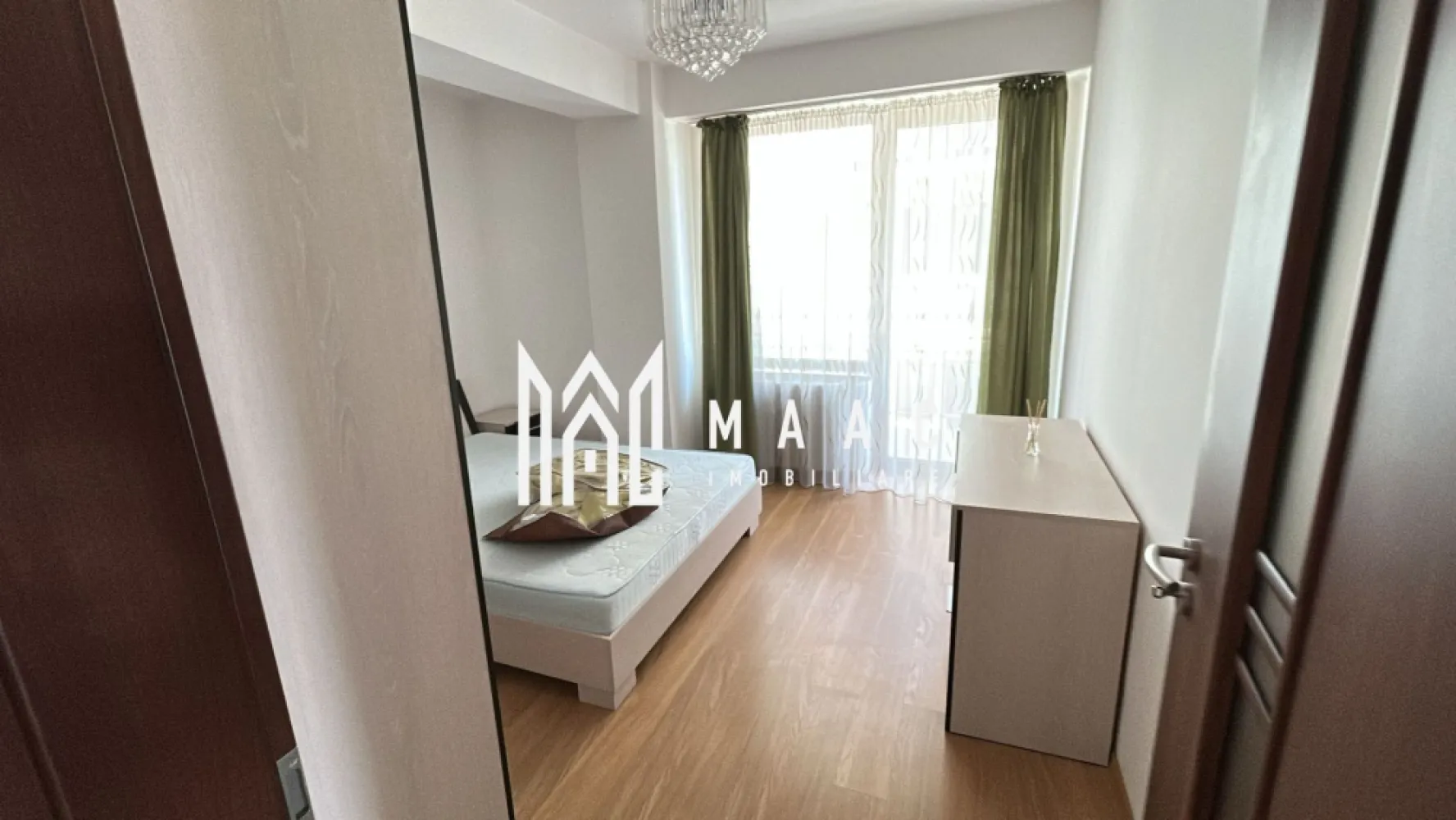 Apartament modern I 3 camere I 2 bai I Garaj I Lift