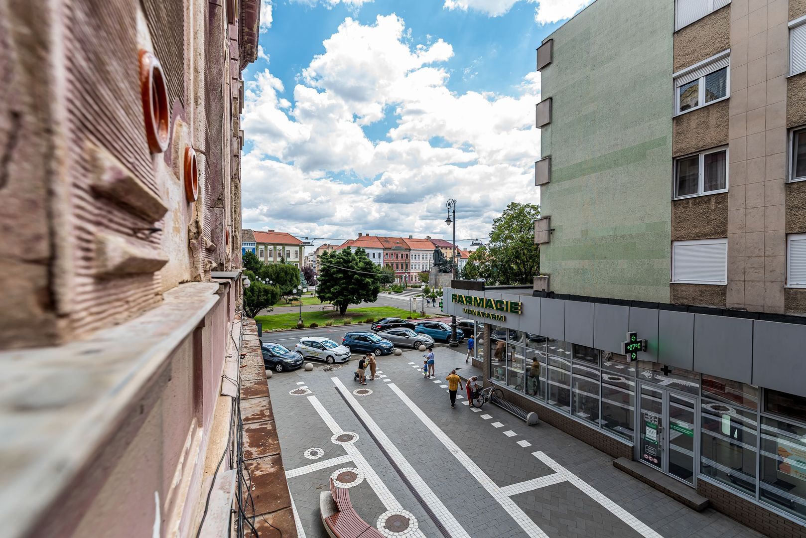 Apartament ultracentral cu 3 camere plus un bonus Comision 0