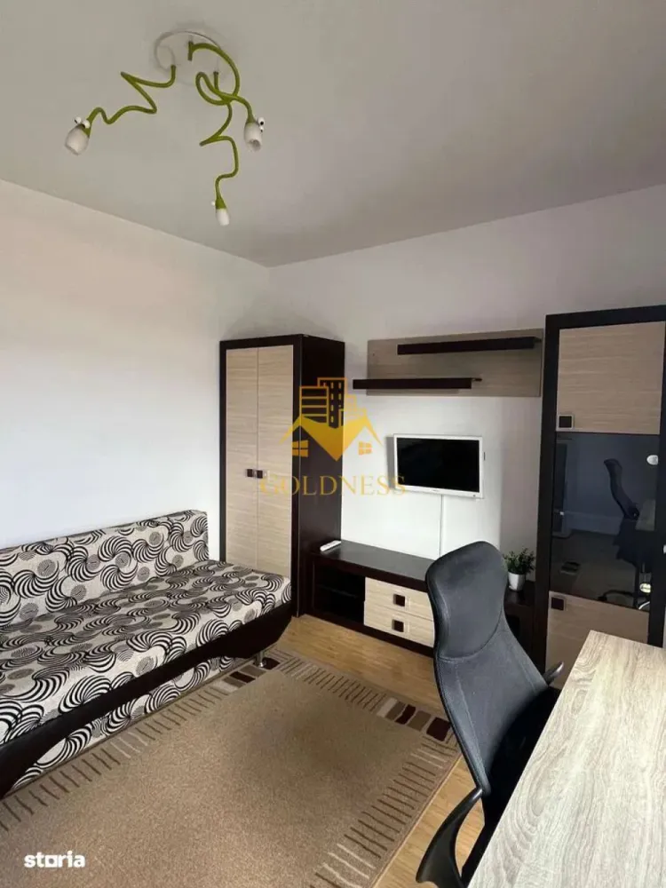 O camera, Borhanci,Parcare subterana, Romul ladea, Profi, AC. - GOLDNESS Imobiliare vă propune spre închiriere un apartament cu o camera complet mobilata și utilata, la etajul 5 într-un imobil de 6 etaje, în Cartierul Borhanci . Parcare subterana inclusa! Se află în apropierea stațiilor de transport în comun, magazine, restaurante, spații verzi, farmacii, etc. Apartamentul este compartimentat astfel: - living cu canapea extensibilă, loc de servit masa, iesire pe balcon, birou - bucatarie complet utilată și mobilată, - baie cu cada, calorifer port prosop și dulap pentru depozitare. -balcon 6 mp. Imobilul este dotat cu toate cele necesare- centrală proprie, frigider, aragaz, hotă, mașină de spălat haine, etc. Dacă sunteți interesați de acest apartament și doriți să îl vizionați, dar și pentru alte oferte nu ezitați să ne contactați telefonic sau prin e-mail. Vă stăm la dispoziție! Pentru intermediere se percepe un comision de 50% din prețul chiriei! }}