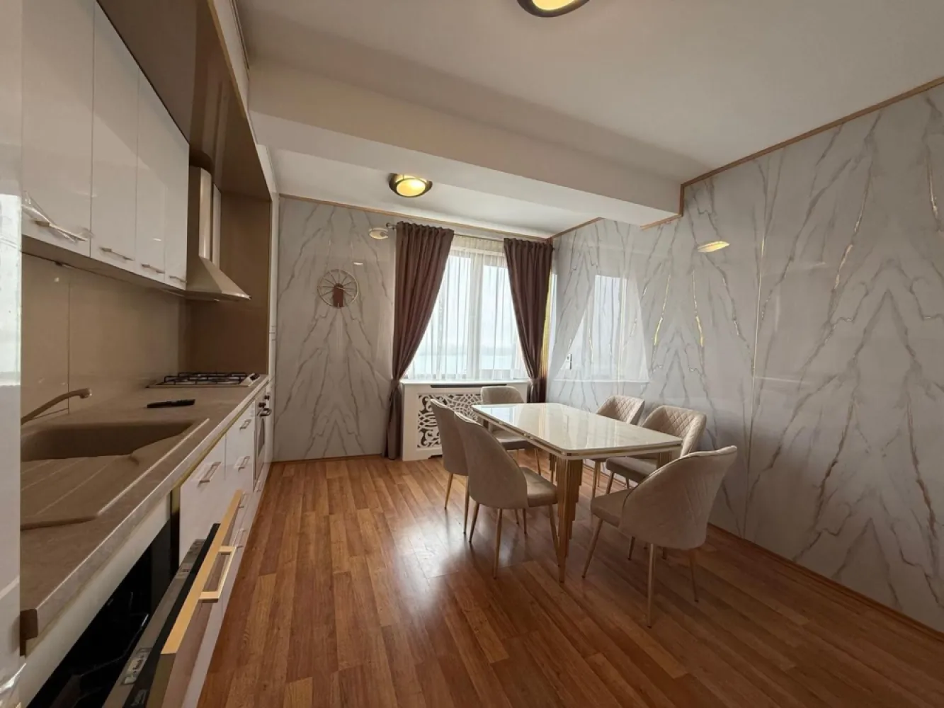 Apartament de lux cu panorama superba la Dunare