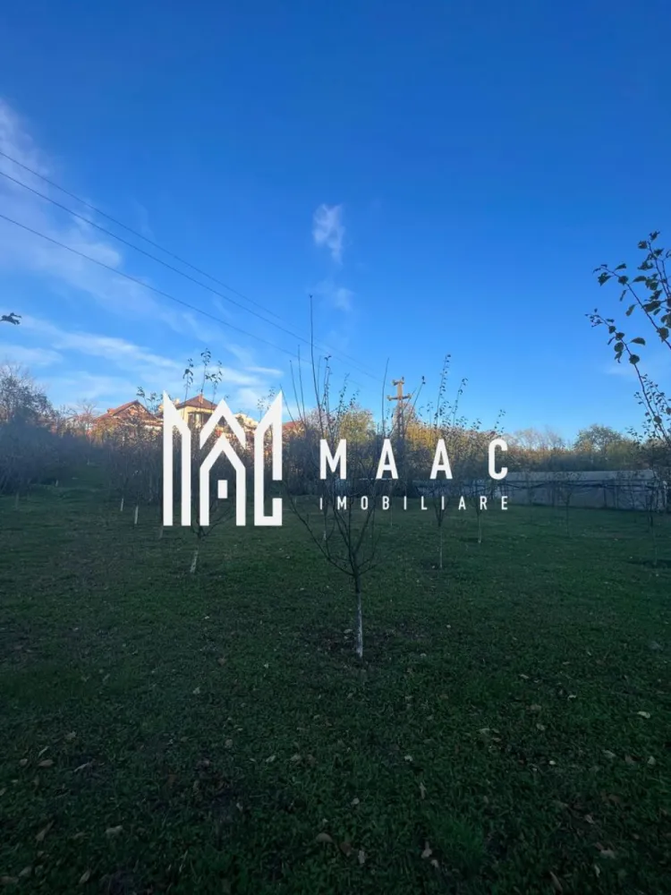 Casa cu livada | Bujoreni | 1550 mp - MAAC Imobiliare vă propune spre vânzare o casă bătrânească, situată în comuna Bujoreni, zona Gura Văii, într-un cadru natural deosebit, perfect pentru cei care își doresc liniște, aer curat și apropierea de oraș. Proprietatea are o suprafață construită de 80 mp și este amplasată pe un teren generos de 1.550 mp, pe care se află și o livadă cu pomi fructiferi. Caracteristici principale: * Suprafață construită: 80 mp * Suprafață teren: 1.550 mp * Deschidere generoasă la drum principal * Categorie teren: intravilan * Utilități disponibile: * Apă curentă * Energie electrică * Gazele se află la limita proprietății * Acces facil direct din drum * Pe teren se află o livadă bine întreținută, ideală pentru relaxare sau grădinărit Locație: Proprietatea este situată în Gura Văii, Bujoreni, pe drumul care duce către Mănăstirea Frăsinei, la o distanță de aproximativ 10-15 minute de Râmnicu Vâlcea. Zona este una liniștită, cu acces facil și vecinătăți îngrijite, ideală pentru o locuință permanentă sau o casă de vacanță. O oportunitate excelentă pentru cei care caută o proprietate cu potențial, cu deschidere generoasă la stradă, într-o zonă frumoasă și ușor accesibilă, aproape de oraș, dar în mijlocul naturii! Pentru mai multe detalii sau pentru programarea unei vizionări, contactați echipa MAAC Imobiliare, specificand ID: CP2796900 - SP }}