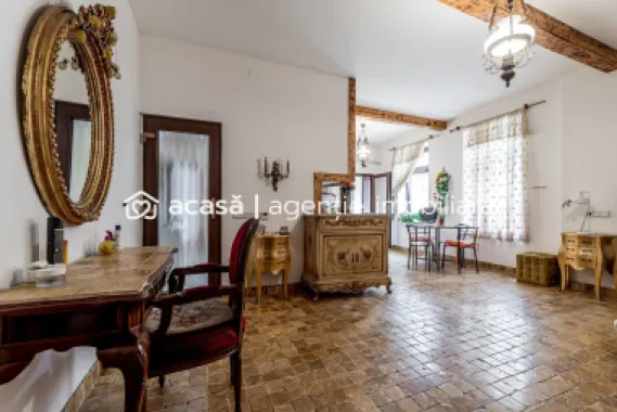 De închiriat spațiu ultracentral, ideal pentru multiple activități