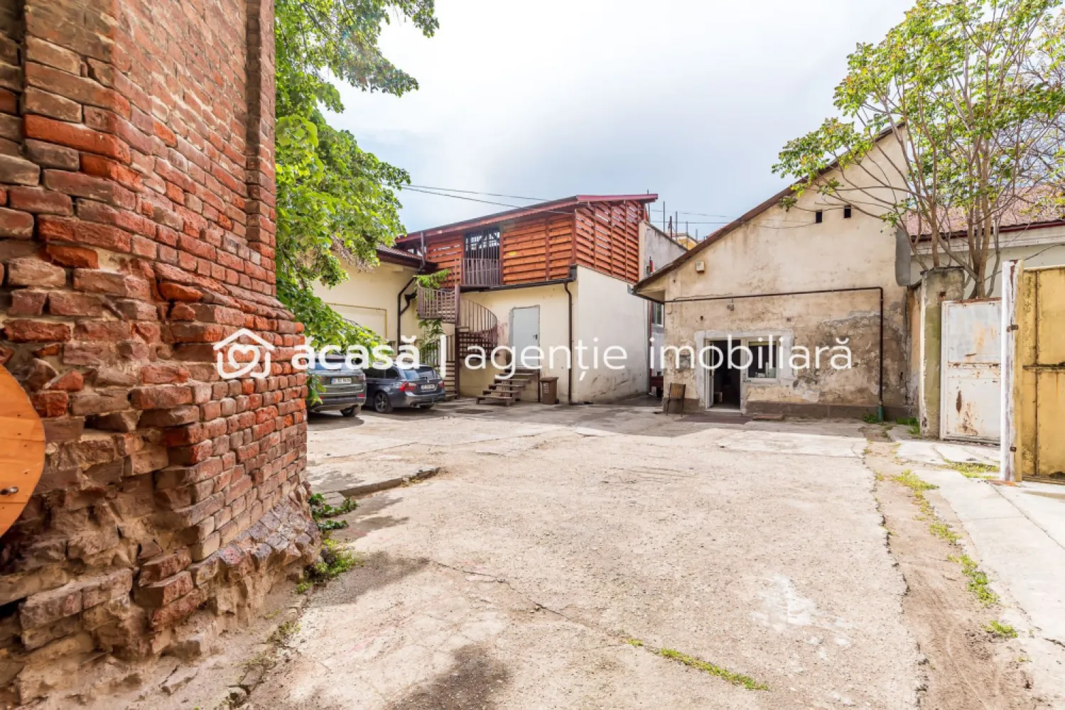 De închiriat spațiu ultracentral, ideal pentru multiple activități