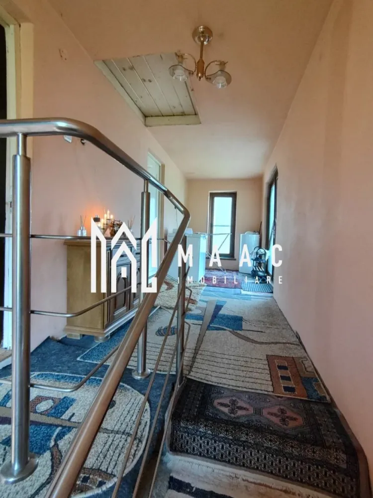 Casa Vantului si 8000 metri patrati in Abrud