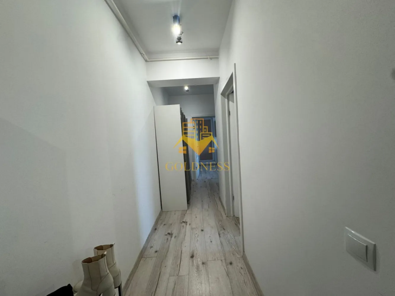 2 camere, parcare, AC, bloc nou, Zona Centrala, BOSCH, NTT Data, Scala