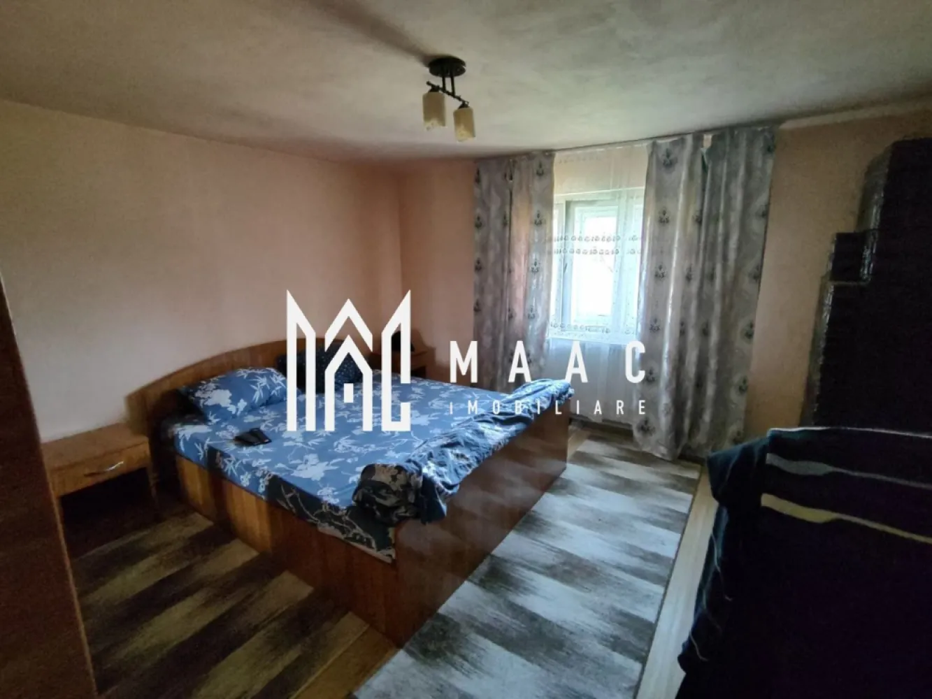 Casa Vantului si 8000 metri patrati in Abrud