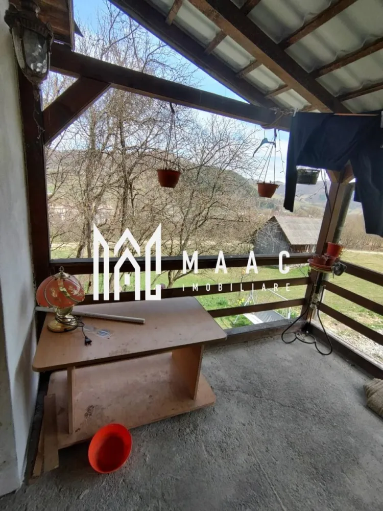 Casa Vantului si 8000 metri patrati in Abrud