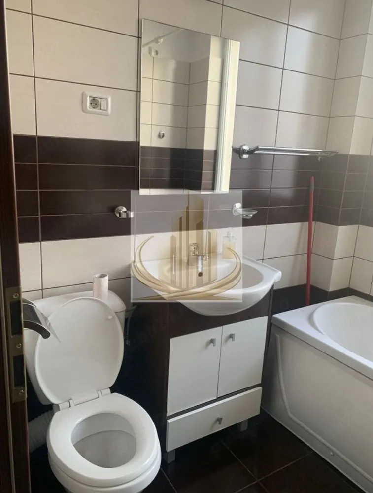 ✨Ap 2 camere- Girocului Mobilat&utilat - Grand Mobilis Imobiliare vă propune spre închiriere un apartament modern, ideal pentru un stil de viață confortabil. 📍 Situat în Girocului intr-o zonă liniștită, cu acces facil către mijloace de transport, magazine și puncte de interes (Profi, Kaufland, Lidl). ⸻ 🏡 Detalii proprietate * Compartimentare: decomandat * Etaj: 3 din 5, bloc cu lift * Dotări complete, pregătit pentru mutare imediată ⸻ 🛋️ Compartimentare * Hol generos * Living luminos cu balcon * Bucătărie închisă * Dormitor matrimonial * Baie cu cadă ⸻ 🌟 Dotări & beneficii * Mobilat și utilat complet * Aer condiționat * Mașină de spălat rufe * Frigider, cuptor electric, plită pe gaz, hotă, cuptor cu microunde * TV în living ⸻ 📍 Avantaje locație * Aproape de magazine (Profi la parter, Kaufland, Lidl) * Acces rapid la transport în comun * Zonă liniștită, ideală pentru locuit ⸻ 💶 Preț: 400 €/lună 🔒 Garanție: echivalentul unei luni de chirie ⸻ 📌 Condiții * Se închiriază pe termen lung * Nu se acceptă animale de companie * Preferabil chiriași serioși, nefumători ⸻ 📞 Pentru mai multe detalii sau programare vizionare: Grand Mobilis Imobiliare }}