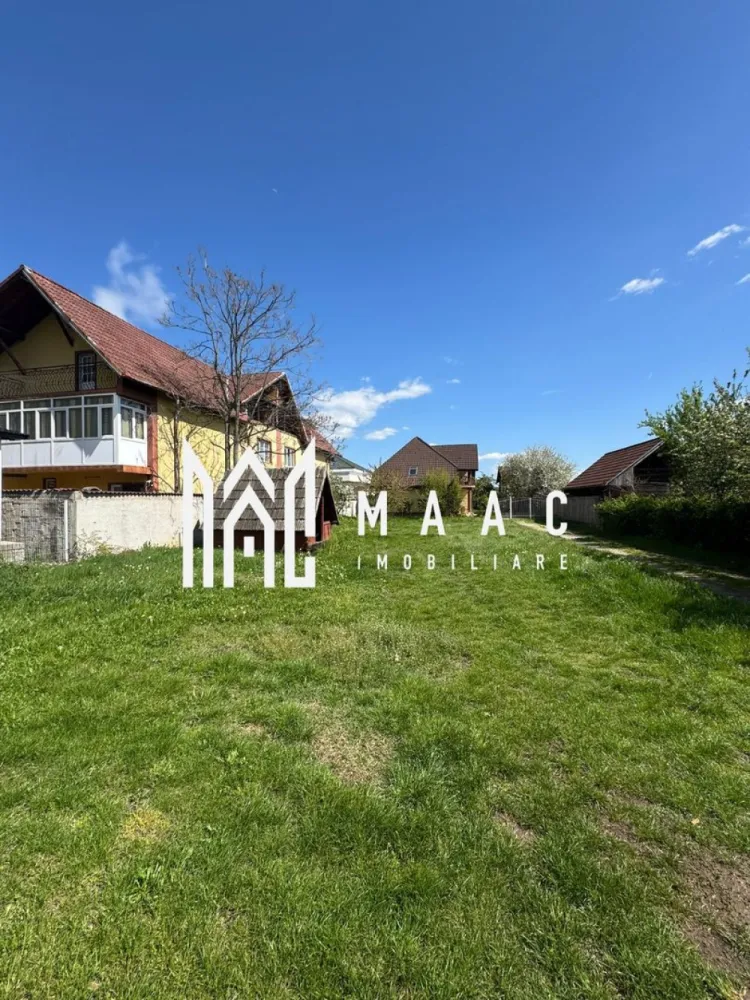 TEREN DE INCHIRIAT|750 MP |500 EURO - MAAC Imobiliare vă propune spre închiriere un teren cu suprafața de 750 mp, situat în Râmnicu Vâlcea, amplasat într-o zonă cu trafic intens, ceea ce îi conferă o vizibilitate excelentă și acces facil. Proprietatea este ideală pentru desfășurarea unor activități comerciale sau industriale, beneficiind de poziționare strategică într-o zonă dinamică, potrivită pentru dezvoltarea unei afaceri.

Terenul se pretează pentru multiple utilizări:
-service auto
-parc auto
-showroom
-depozit
-platformă comercială

Pentru mai multe detalii sau pentru a programa o vizionare, vă rugăm să menționați CP3048640 la telefon.