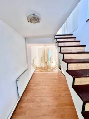 De Vanzare Duplex zona Lipovei 168mp 239000 Euro