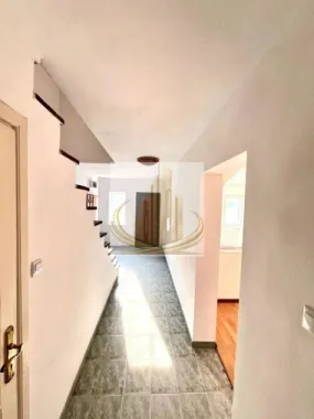 De Vanzare Duplex zona Lipovei 168mp 239000 Euro