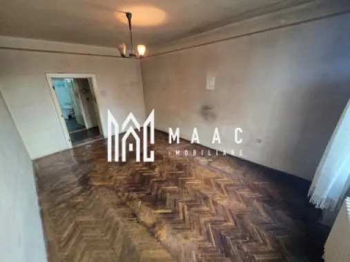Apartament la casa 4 camere 300 teren zona Centrala