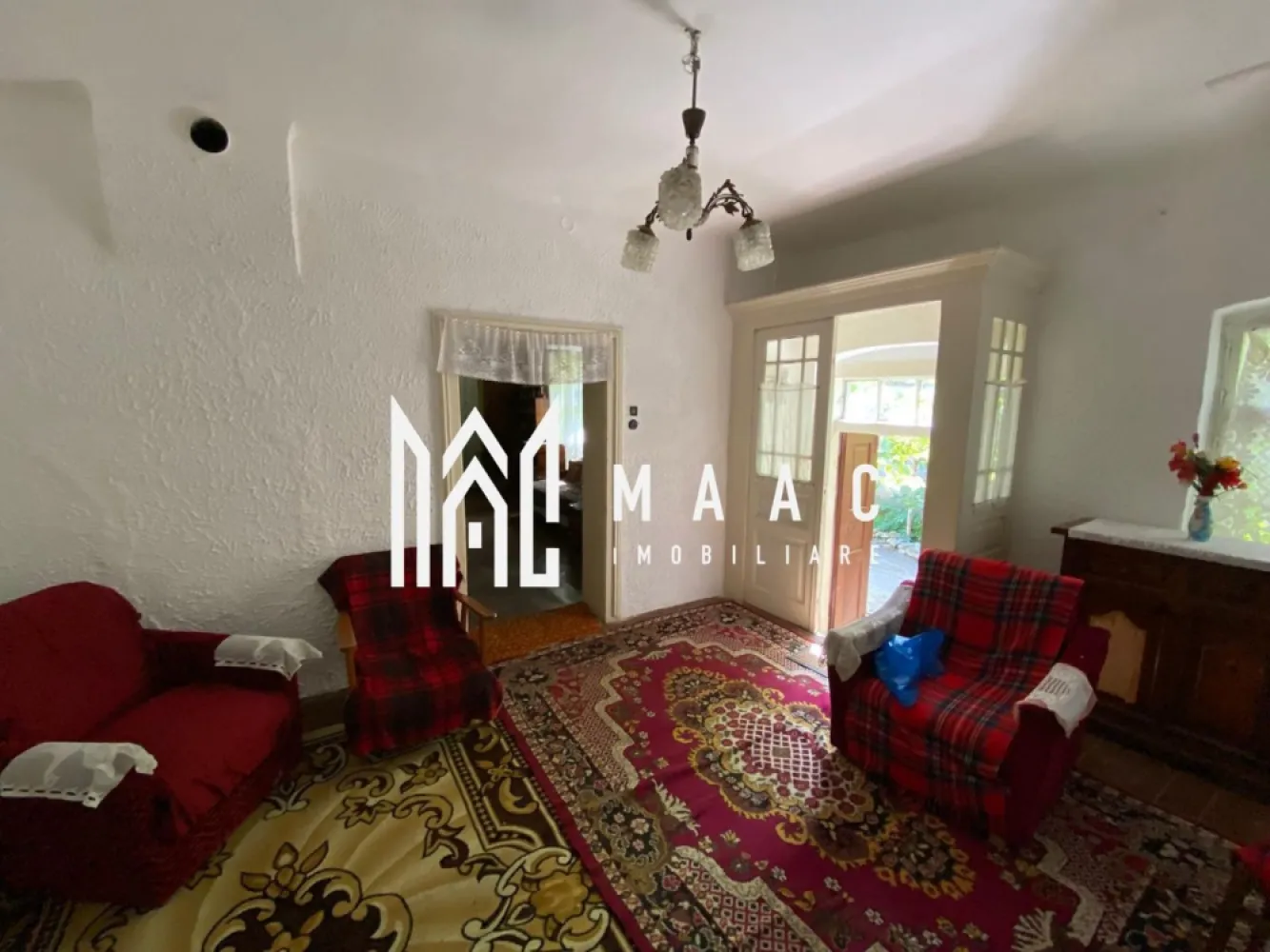 Casă 5 camere | 1.087 mp teren | Acces auto | Cincu – Brașov