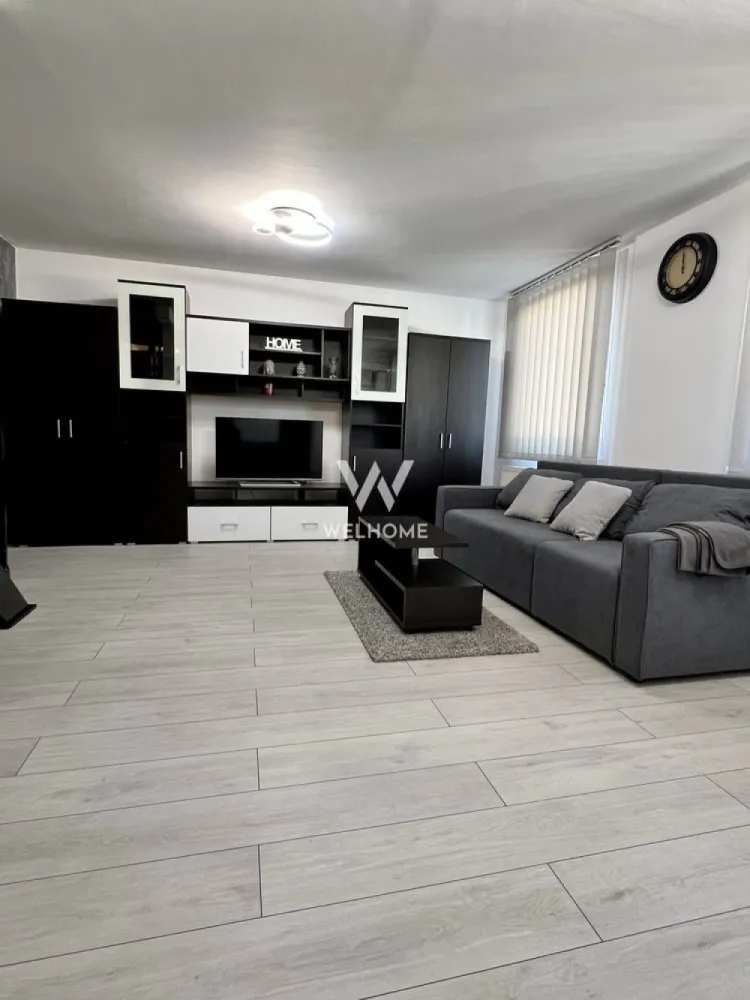 Vand apartament 3 camere zona Milea OMV - 🔥 3 camere DECOMANDAT | 60 mp | Mansardă | Zona Milea 📐 60 mp utili 3 camere decomandate Baie mare cu geam Balcon Mansardă Se vinde COMPLET mobilat și utilat: Colțar extensibil nou TV, frigider, aragaz Mașină de spălat rufe Cuptor microunde, aparat cafea Mobilier complet + birouri Îmbunătățiri: Renovat 2024 Centrală nouă Vaillant Aer condiționat Geamuri termopan Parchet laminat Izolație exterioară Ușă metalică 📍 Zona Milea (în spate la OMV) Magazine, școli, transport, mall – toate aproape 💰 77.000€ Ideal și pentru investiție – închiriat cu 400€/lună! Apartamentul este amenajat pe două niveluri (mansardă), oferind spațiu suplimentar față de suprafața utilă înscrisă în acte. 📞 Cosmin – 0743292794 ⚡ Gata de mutare sau preluare chiriaș – randament imediat! }}