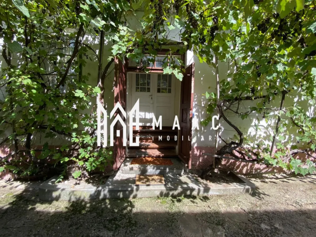 Casă 5 camere | 1.087 mp teren | Acces auto | Cincu – Brașov