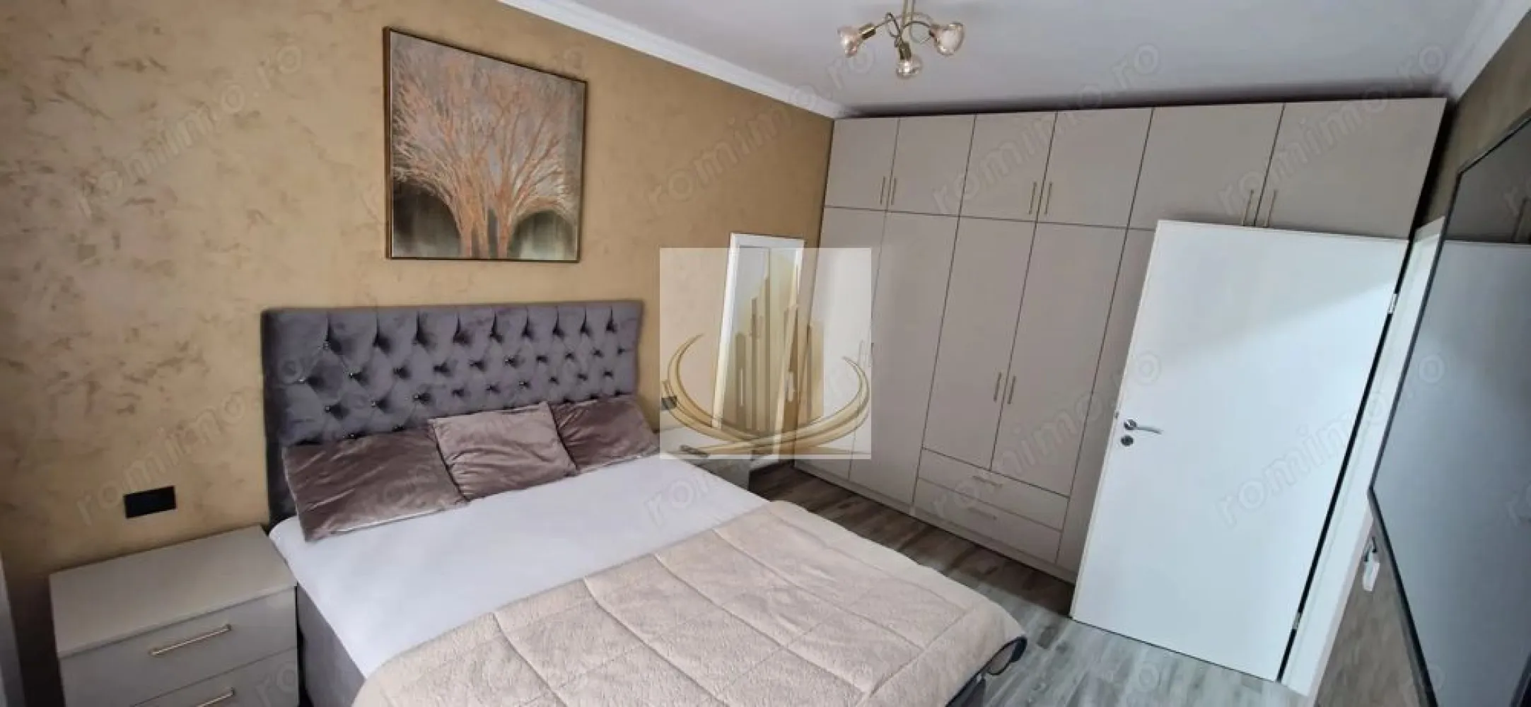 🏡Grand Mobilis vă propune spre vânzare ap premium 2 camere✨ - Iti doresti un apartament modern, fara bătăi de cap, Intr o zona liniștită și in plina dezvoltare? Acesta poate fi exact ce cauți! Grand Mobilis vă propune spre vânzare un apartament modern cu 2 camere, situat în zona Braytim, în apropiere de strada Muzicescu (str. Tosca), într-un imobil nou, construit în 2023. 🏡 Detalii proprietate: * Suprafață: 47 mp * Compartimentare practică * Situat la parter * Fără balcon / terasă ✨ Dotări și finisaje premium: * Centrală proprie * Încălzire în pardoseală * Termostat în fiecare cameră, inclusiv baie * Aer condiționat * Rulouri la geamuri * Baie modernă cu duș walk-in * Pereți finisați cu decorativă * Mobilier realizat la comandă, de foarte bună calitate 🛋️ Apartamentul se vinde complet mobilat și utilat, exact ca în fotografii – gata de mutare imediat 📍 Locație liniștită, cu acces facil către oraș. Imobilul aparține de Giroc. 📊 Costuri reduse de întreținere – impozit aproximativ 150 lei/an. ID intern CP3048999 }}