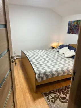 Apartament 3 camere | Parter | Vilă P+1 | Teren 211 mp | Cisnădie