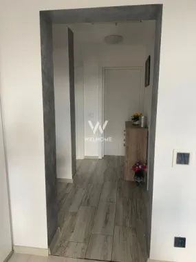 Vand apartamant 3 camere Șelimbăr.