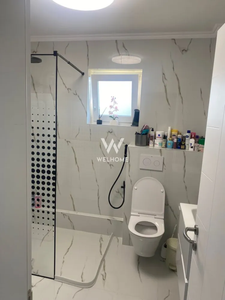 Vand apartamant 3 camere Șelimbăr.