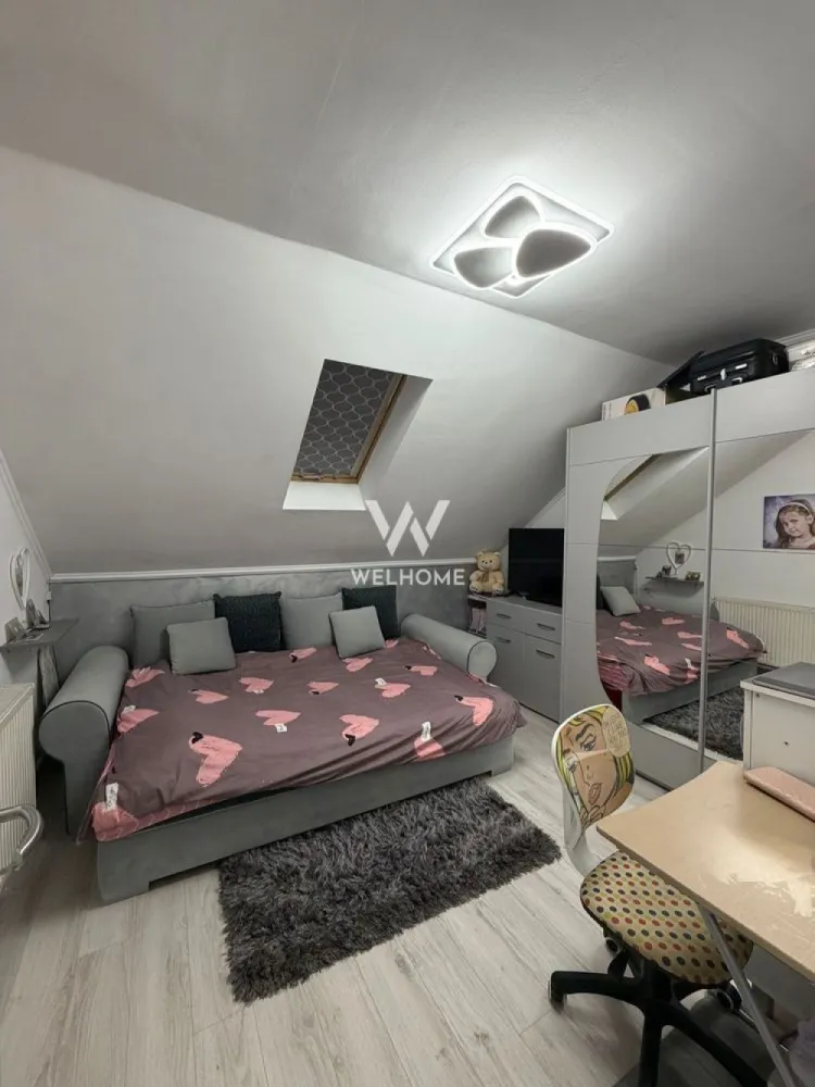 Vand apartamant 3 camere Șelimbăr.