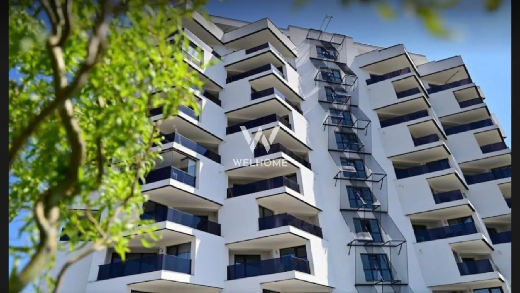 Direct dezvoltator cu in avans de minim 17.200 euro in Selimbar - Comision 0 de la cumparator !!! 2 camere | Terasă mare | Vedere munți | Etaj intermediar | Sibiu 📐 66,83 mp total (terasă 12,27 mp inclusă) 🛏 2 camere decomandate 🌇 Terasă generoasă cu vedere spre munți (orientare SE) 🏢 Etaj intermediar 💶 Avans minim: 17.740€ 🏗 Se predă LA SEMIFINISAT: Ușă intrare Porta Doors Încălzire în pardoseală + centrală în condensare Tâmplărie PVC Salamander (3 foi sticlă) Instalații electrice Legrand Pregătire AC Videointerfon smart Akuvox Terasă finisată cu balustradă sticlă 🏠 Opțional: predare LA CHEIE: Uși interior Porta Doors Baie complet utilată Parchet la alegere (SPC / LVT / laminat) 🚗 Locuri de parcare disponibile + boxă 🛠 Compartimentare flexibilă (se poate modifica) 📅 Predare: toamna 2027 💰 82.827€ + TVA – semifinisat 💰 91.591€ + TVA – la cheie (prețul diferă în funcție de avans) 📞 Cosmin – 0743292794 ⚡ Apartament ideal pentru locuit sau investiție, într-un proiect modern cu vedere spectaculoasă!