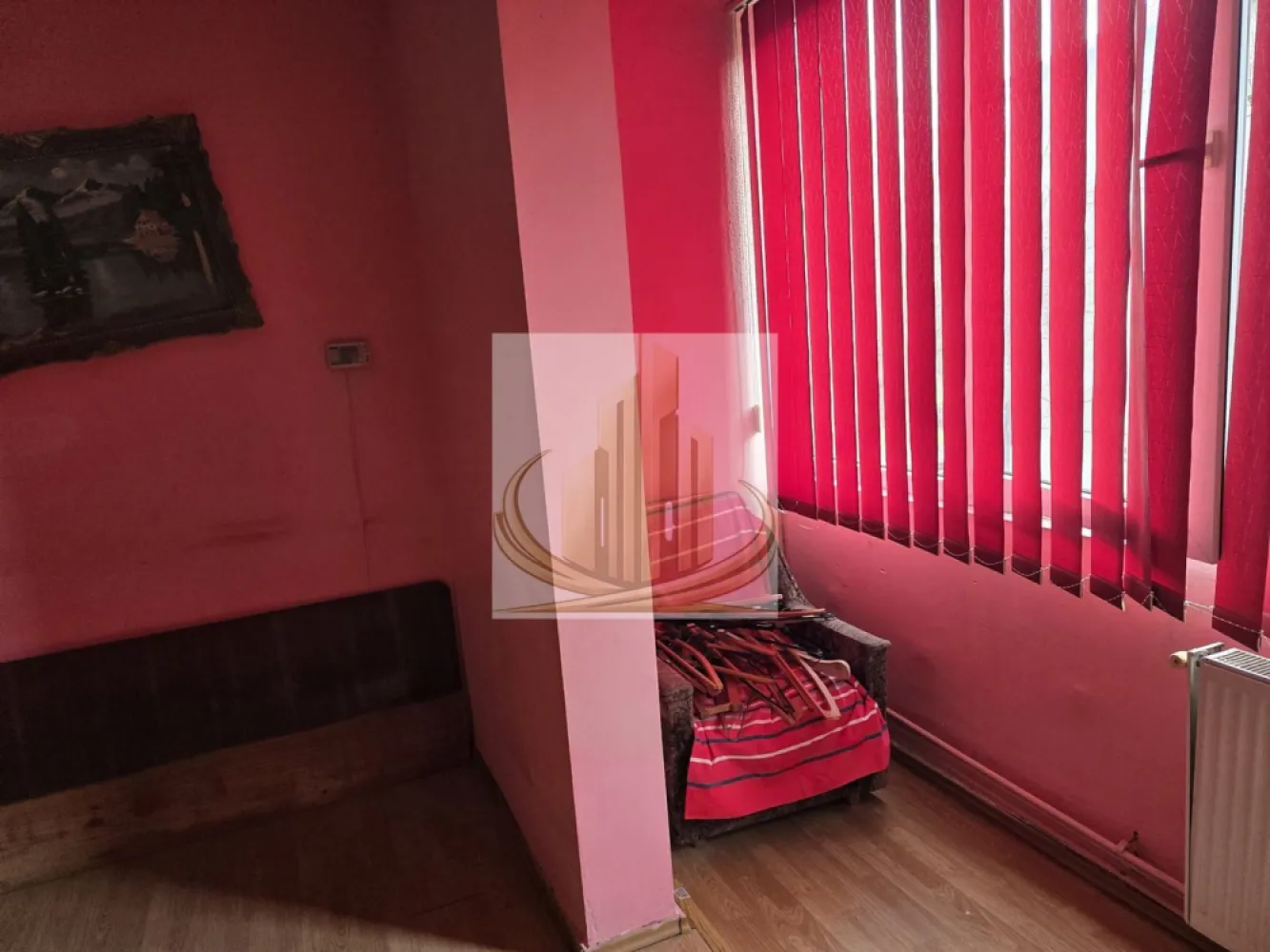 Închiriere 2 camere – Circumvalațiunii | etaj 2 | centrală | spațios - Grand Mobilis Imobiliare va propune spre inchiriere: Apartament cu 2 camere, confort 1, situat la etajul 2, în zona Circumvalațiunii. Locuința dispune de: centrală termică proprie geamuri termopan semimobilat fără electrocasnice ID Intern CP3048266 }}